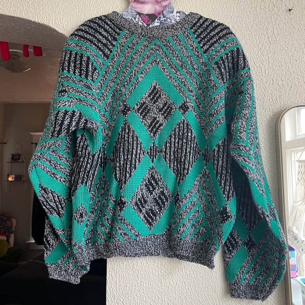 Vintage Deb Geometric Patterned Green and Black Sweater